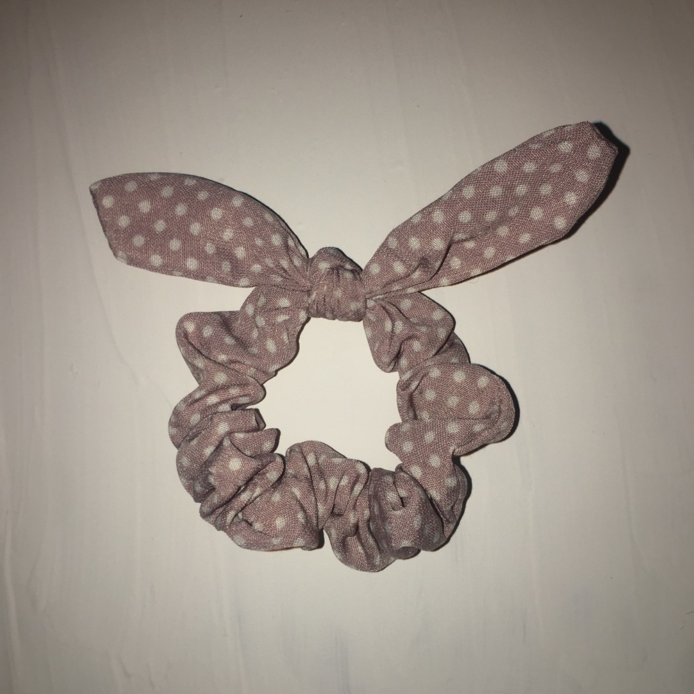 🌺$3 Add On🌺 Pink Polka Dot Bow Scrunchie